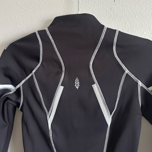 NWT Free People Movement Powder Vixen Catsuit Ski Bodysuit Size Small - Picture 10 of 12